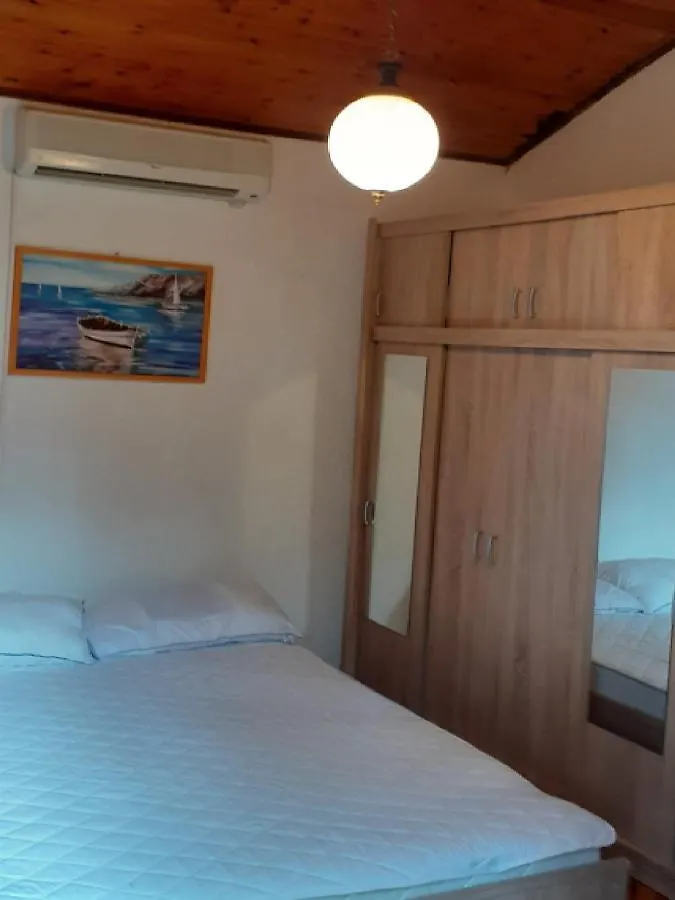 Apartments Rudi Klenovica Croatia
